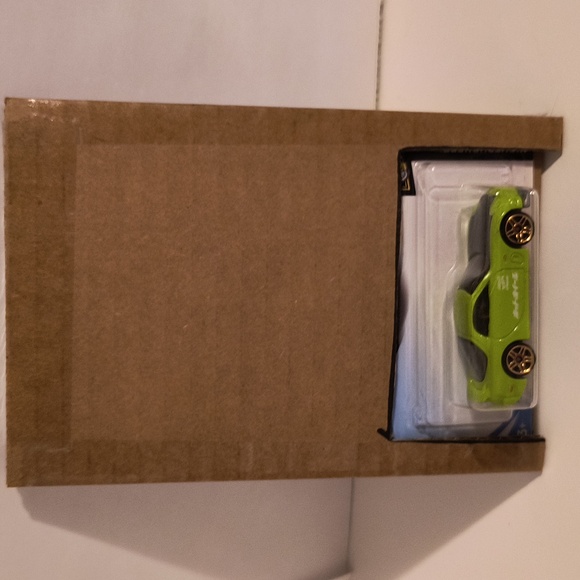 COPY - D2  Hot Wheels 95 Mazda rx-7 with shipping protector 1 - Picture 3 of 3